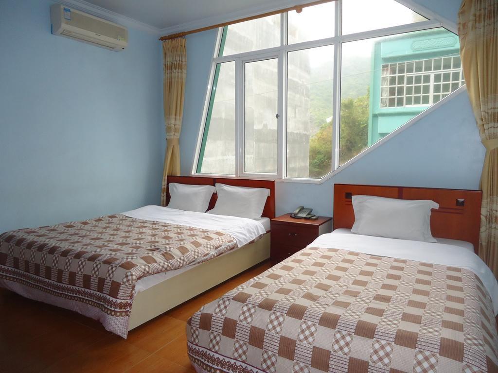 Ciao Cat Ba Hotel Chan Chau Room photo